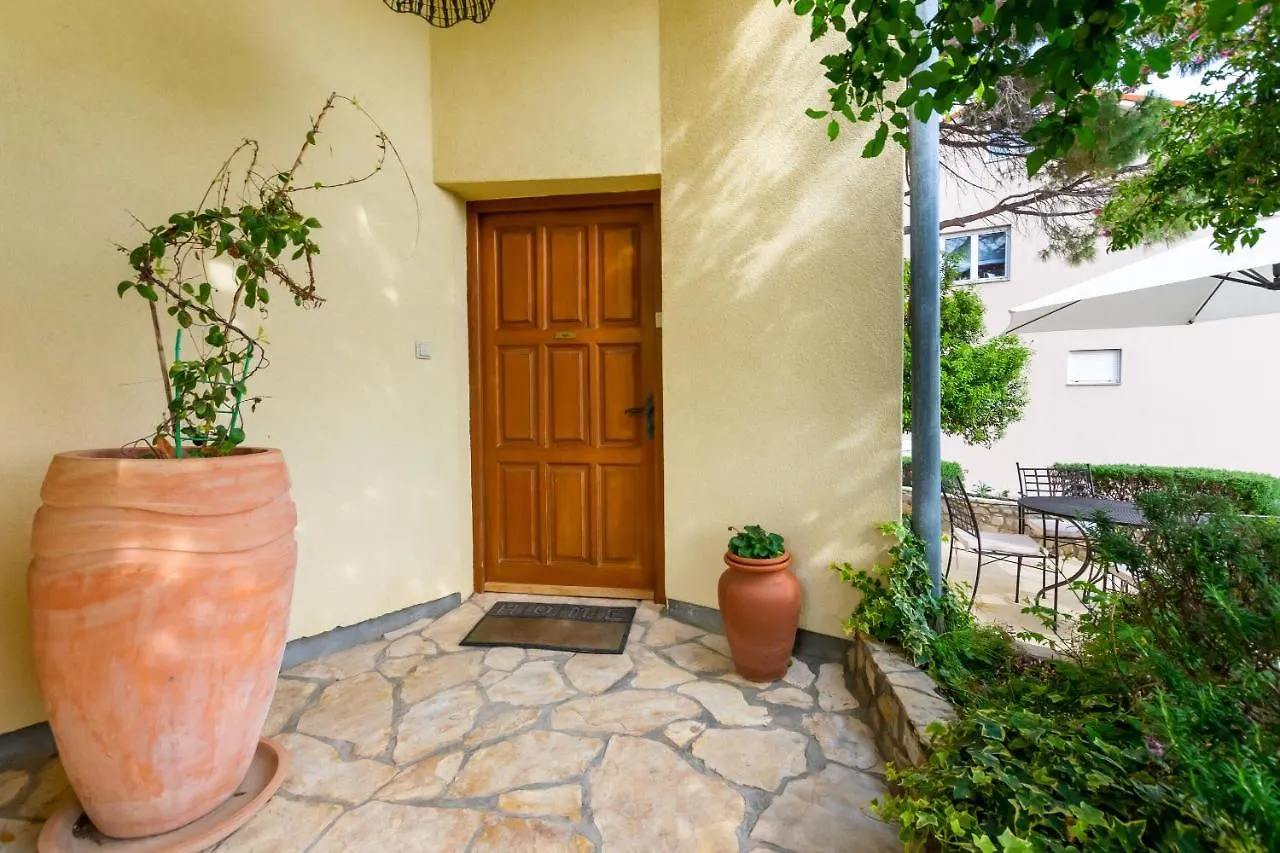 House Mirjana Villa Banjol