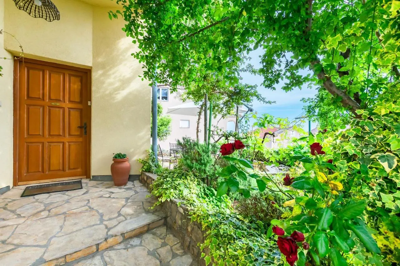 House Mirjana Villa Banjol Holiday home